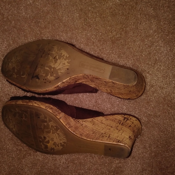 Wedges - Picture 1 of 3